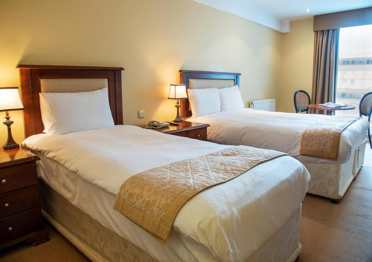 Brandon Hotel Conference & Leisure Centre ترالي المظهر الخارجي الصورة