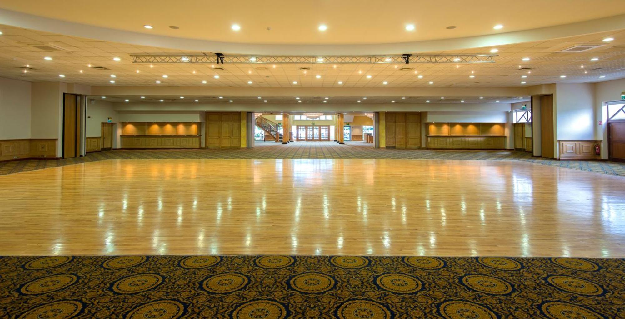 Brandon Hotel Conference & Leisure Centre ترالي المظهر الخارجي الصورة
